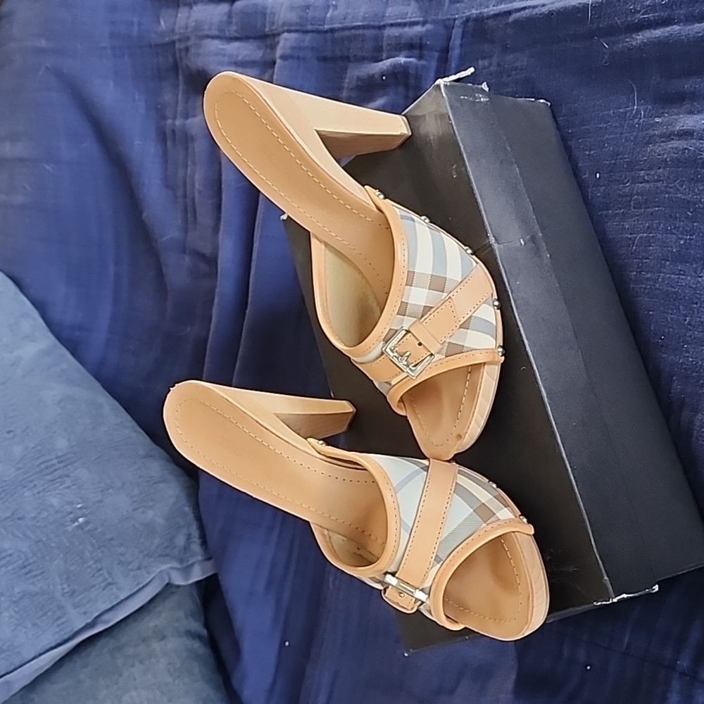 Burberry Wooden Heels